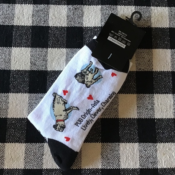 NWT HWA YU Women I ❤️ My PUG Dog Crew Socks Size 9-11 - Picture 2 of 2